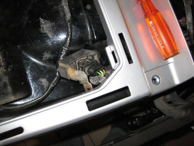 3wire_connector.jpg