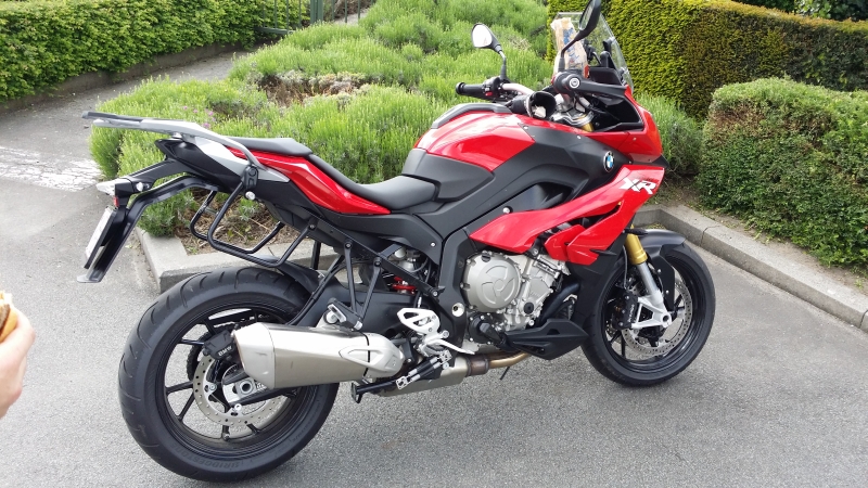 bmw_xr1000_2_800.jpg