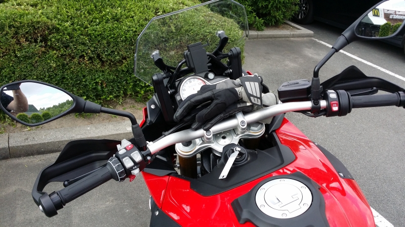 bmw_xr1000_3_800.jpg